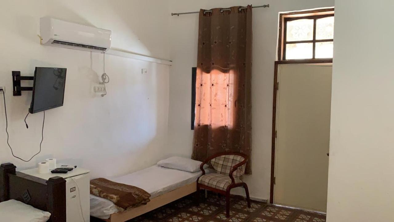 Akko Gate Hostel Exterior photo