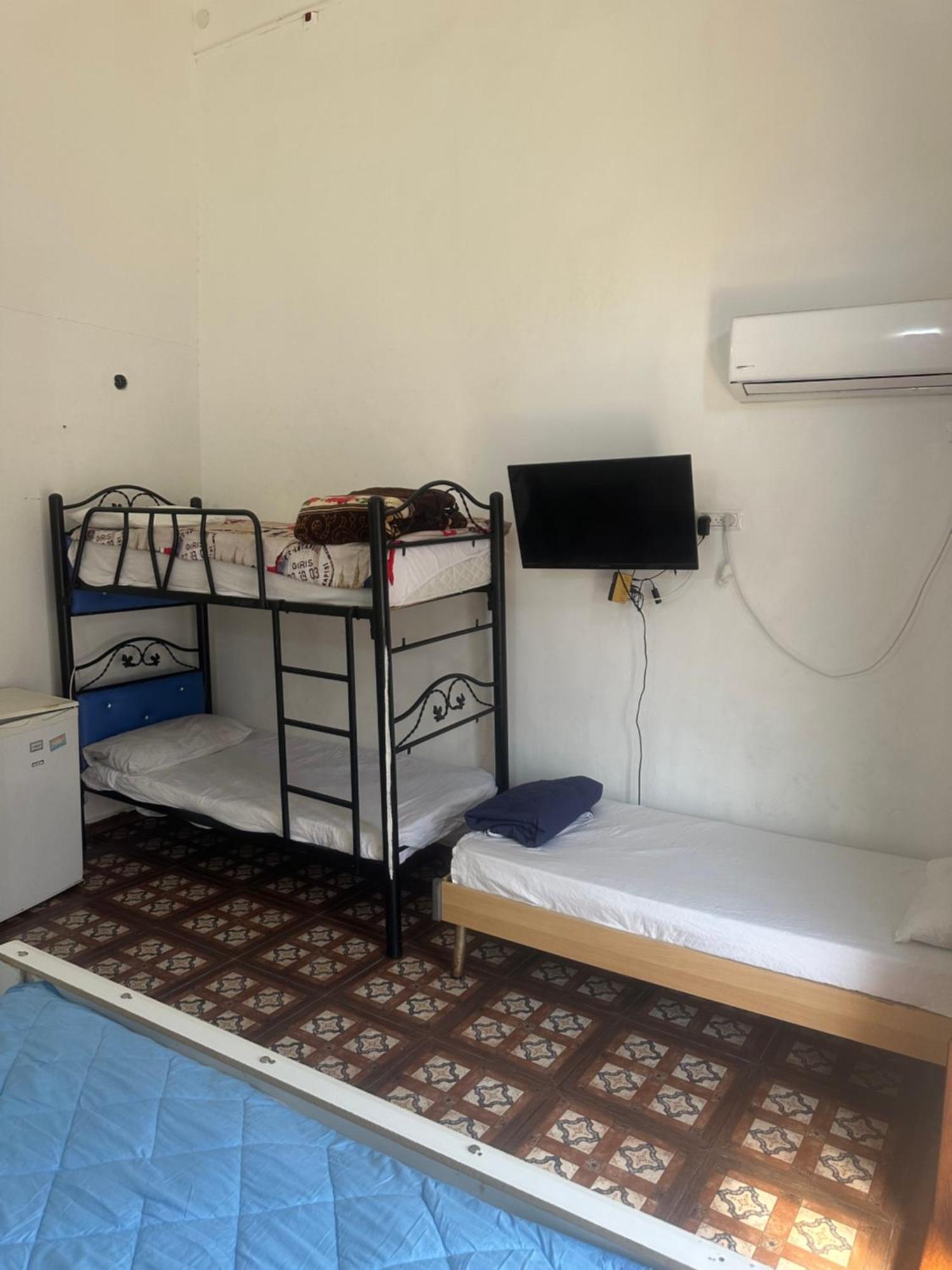 Akko Gate Hostel Exterior photo